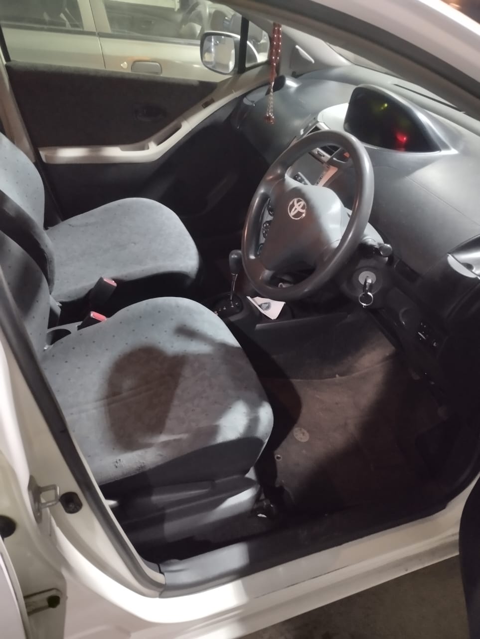 Toyota Vitz 1.0 2009/12