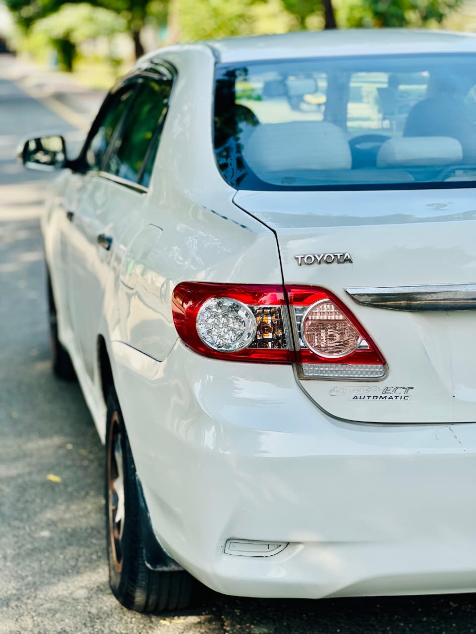 Toyota Gli auto 2013