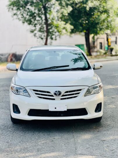 Toyota Gli auto 2013