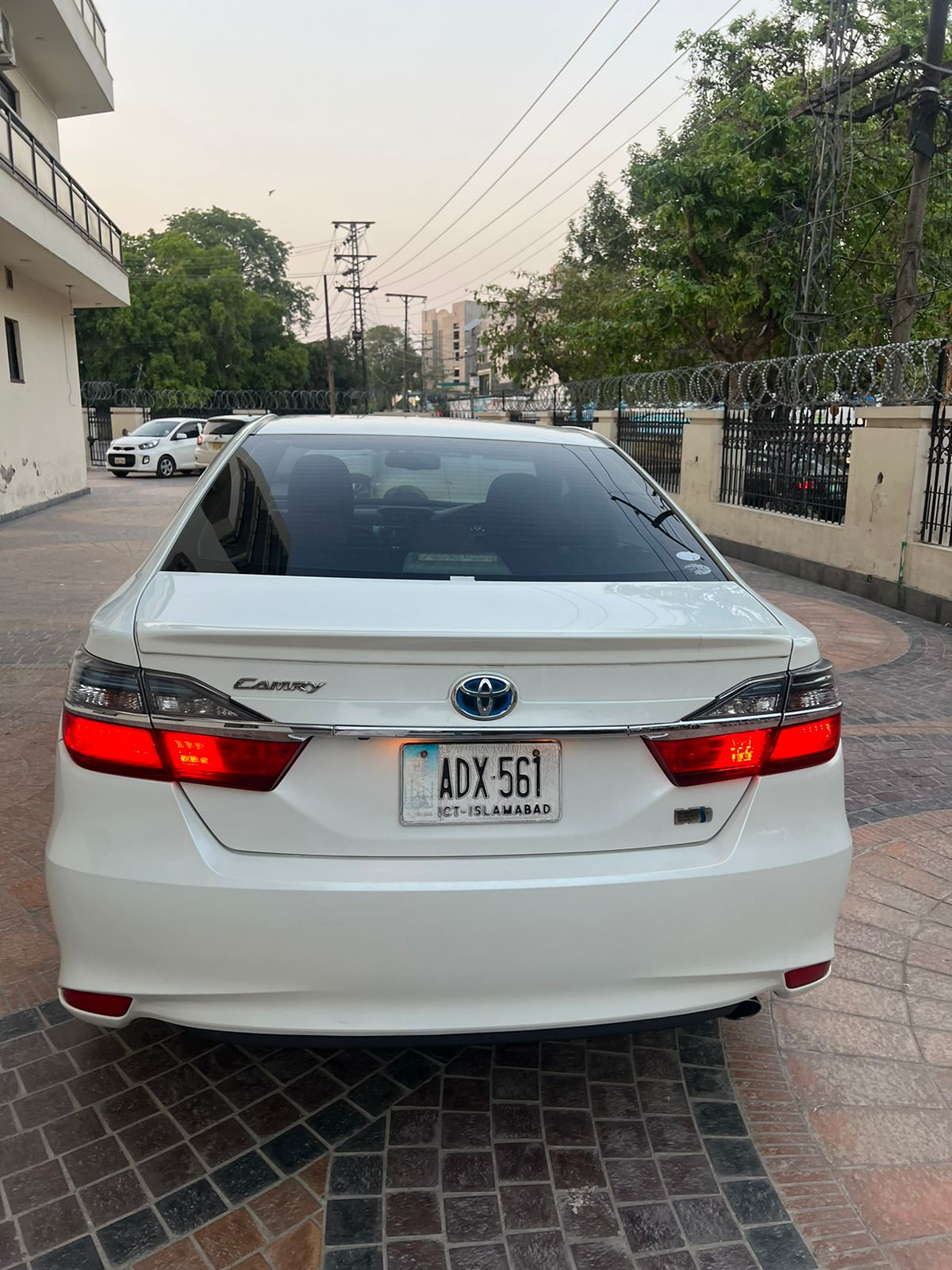 TOYOTA CAMRY HYBRID 2011/17