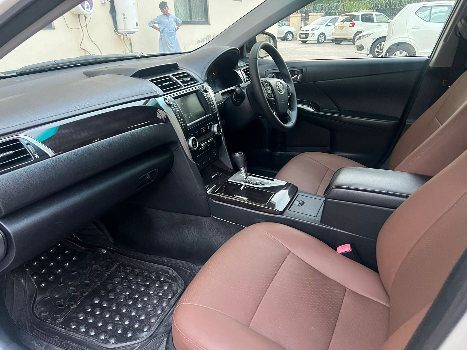 TOYOTA CAMRY HYBRID 2011/17