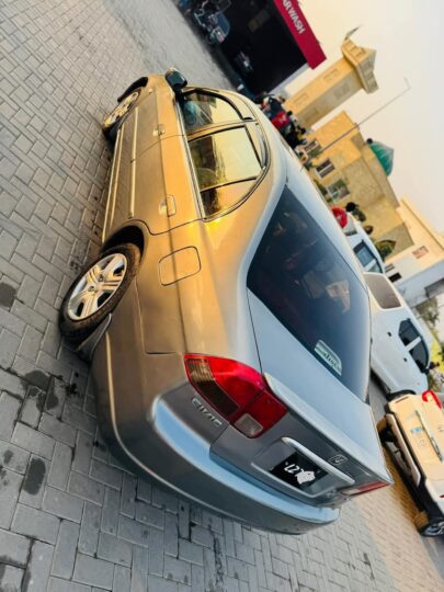 Honda civic EXI prosmatic 2004