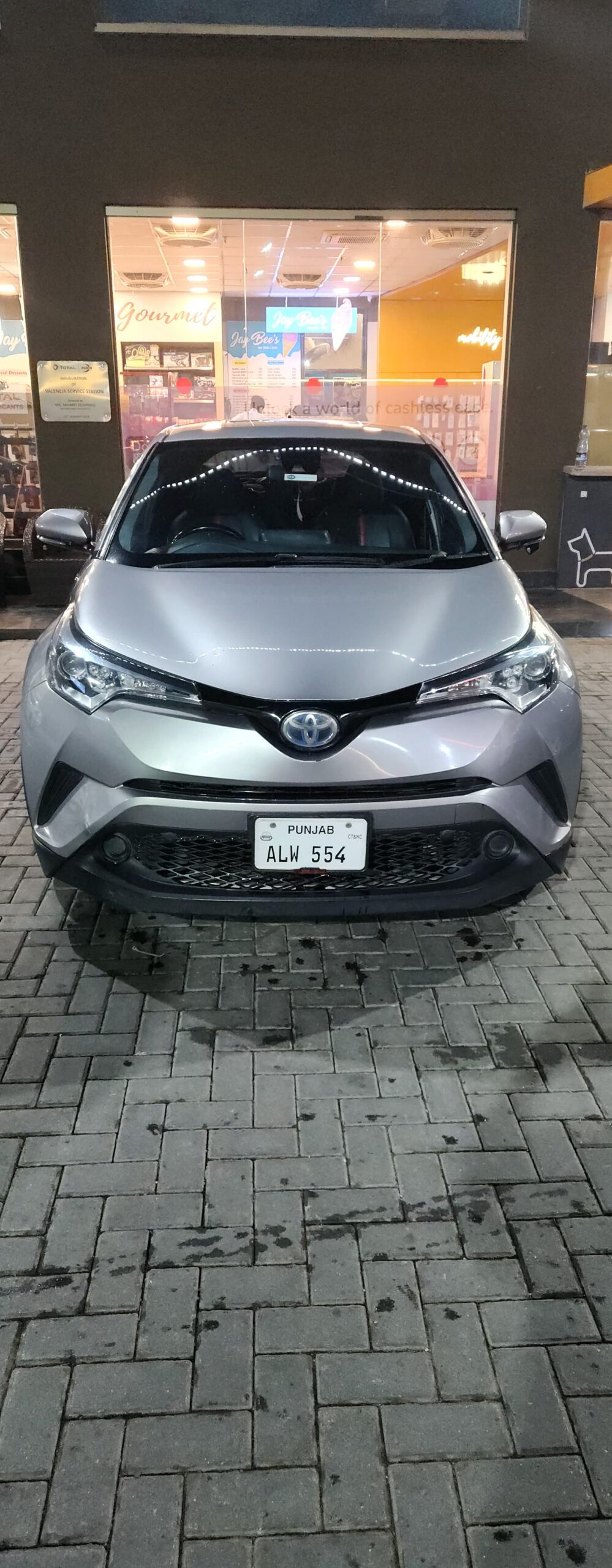 Toyota CHR hybrid SLD 2017/22