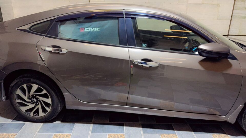 Honda civic X UG 2016/17