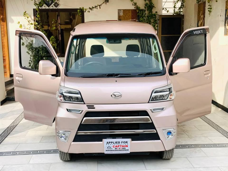 DAIHATSU HIJET CRUSIE SA III 2020/24