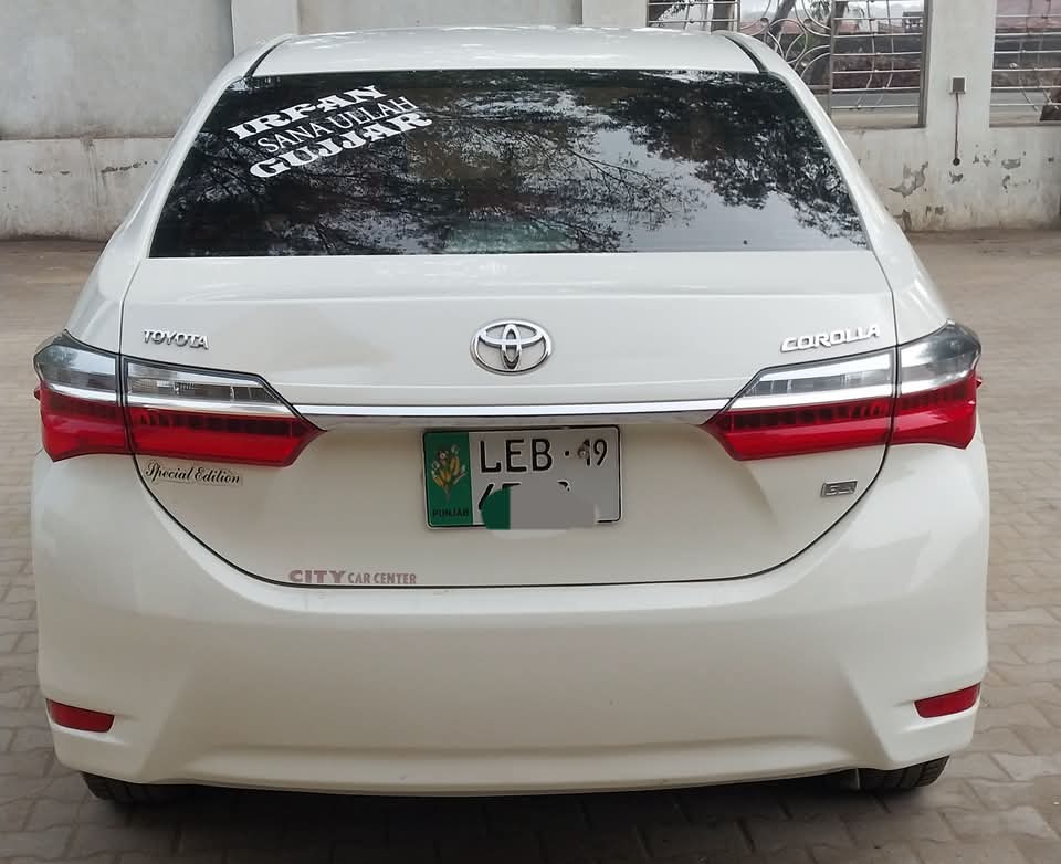 Toyota GLi manual 2019