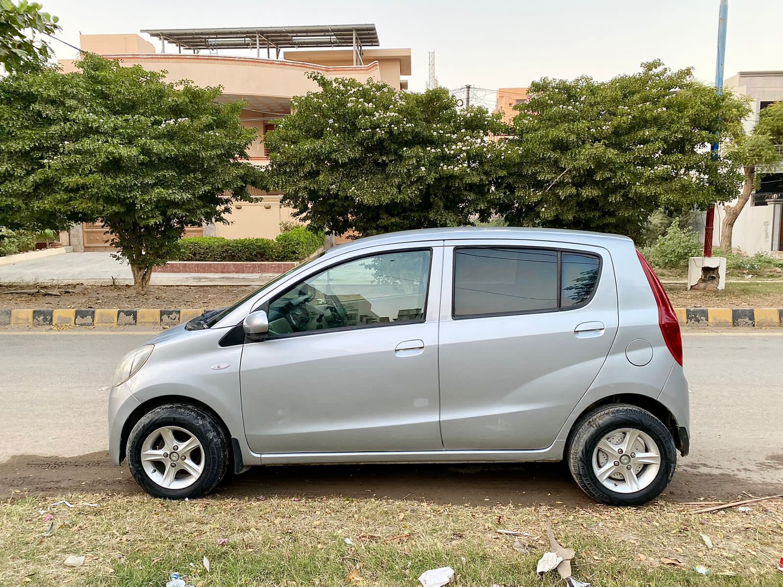 Daihatsu Mira X 2011/16