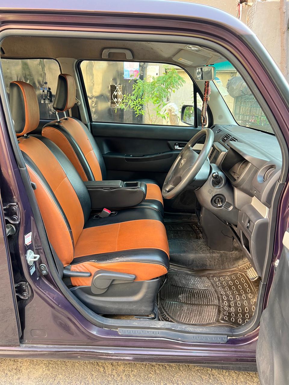 Daihatsu Move Conte 2016