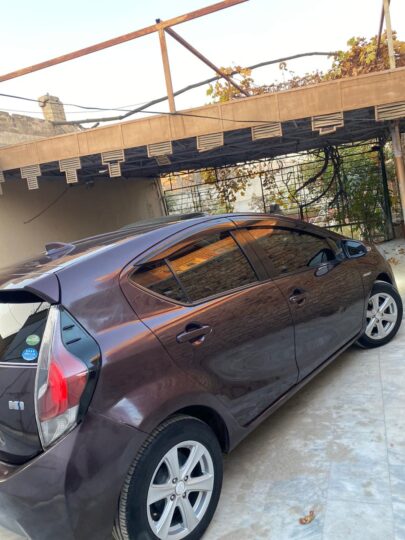 Toyota Aqua G hybrid 2016