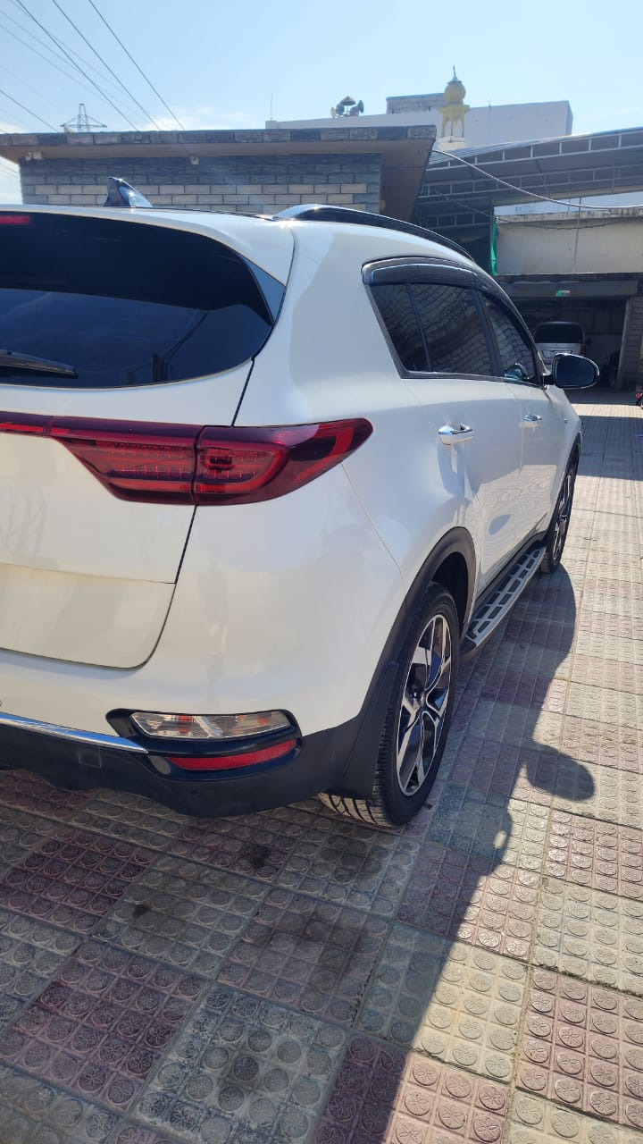 KIA SPORTAGE AWD 2021 model