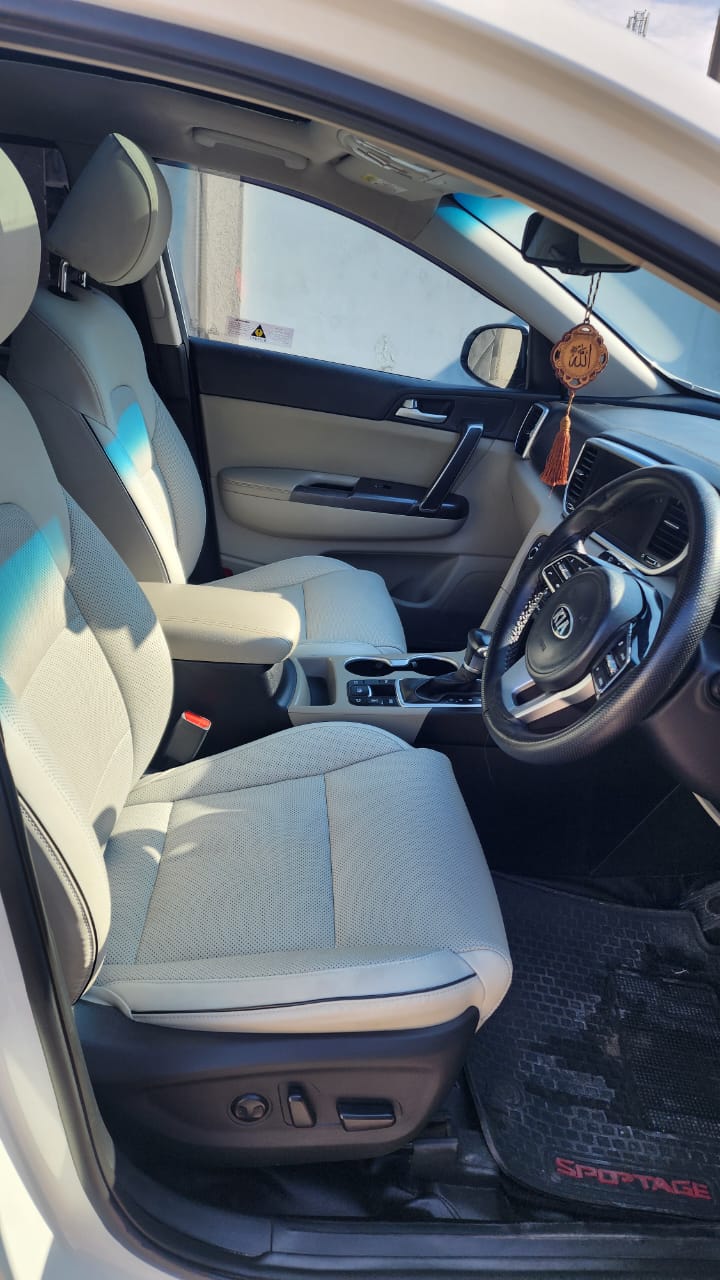KIA SPORTAGE AWD 2021 model
