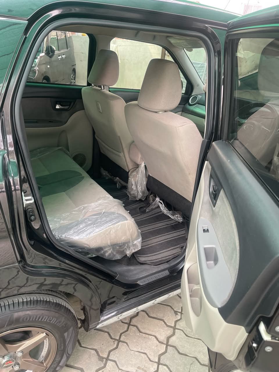 Daihatsu cast 2019/22