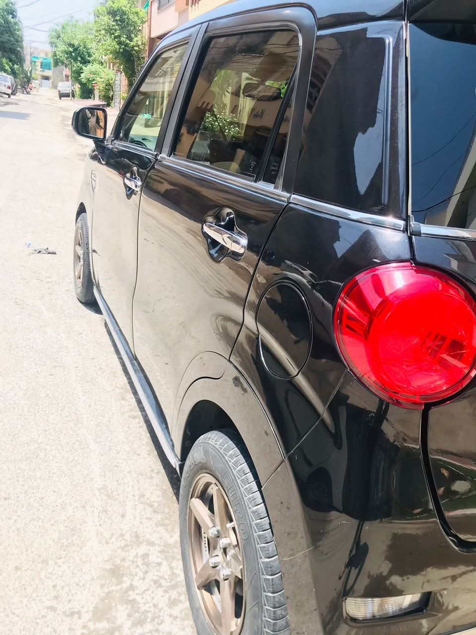 Daihatsu cast 2019/22