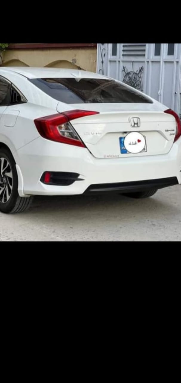 Honda civic X ug 2017