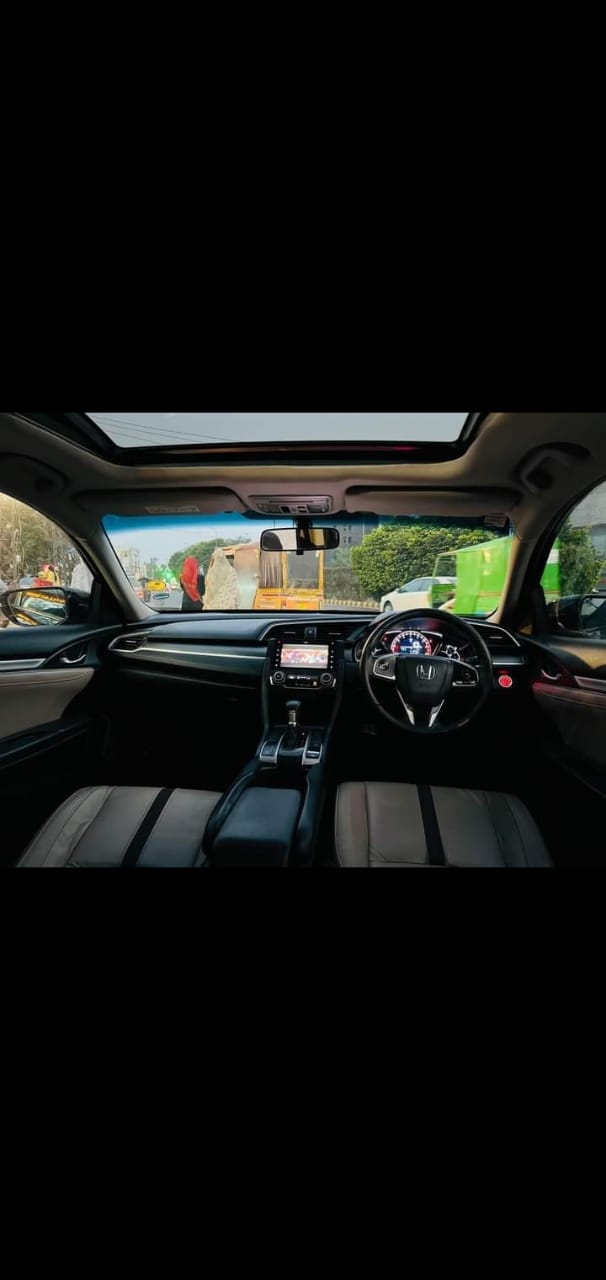 Honda civic X ug 2017