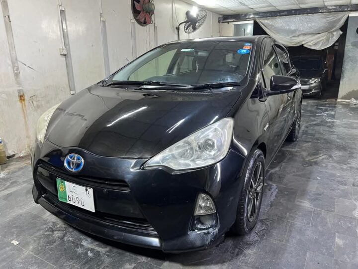 Toyota Aqua hybrid 2012/16