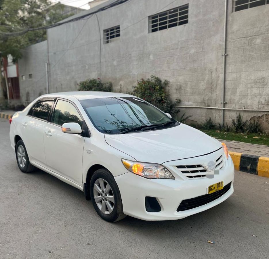 Toyota Corolla Gli auto 2014