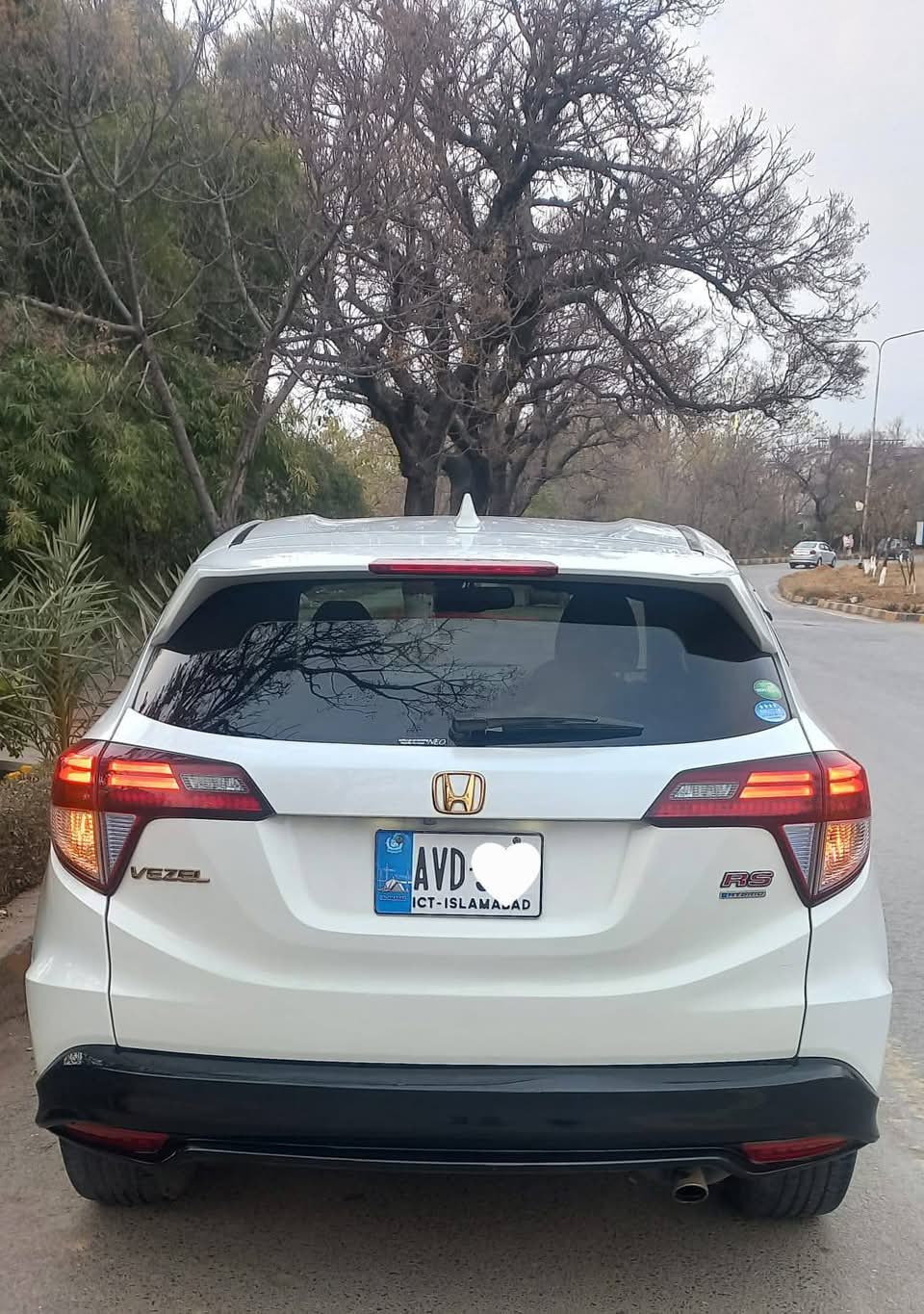 Honda vezel hybrid Z 2016/21