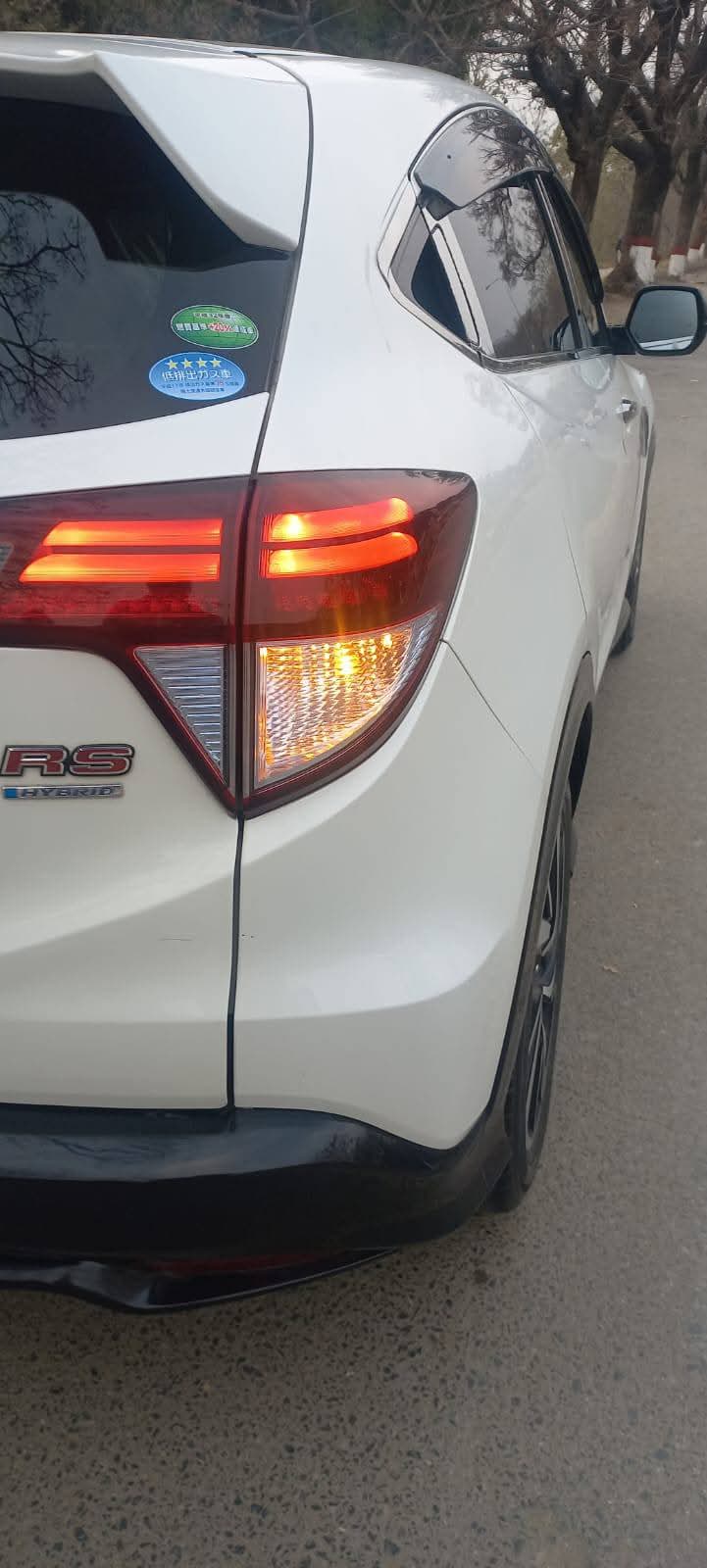 Honda vezel hybrid Z 2016/21