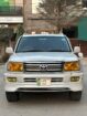 Toyota Land Cruiser Cygnus 2000