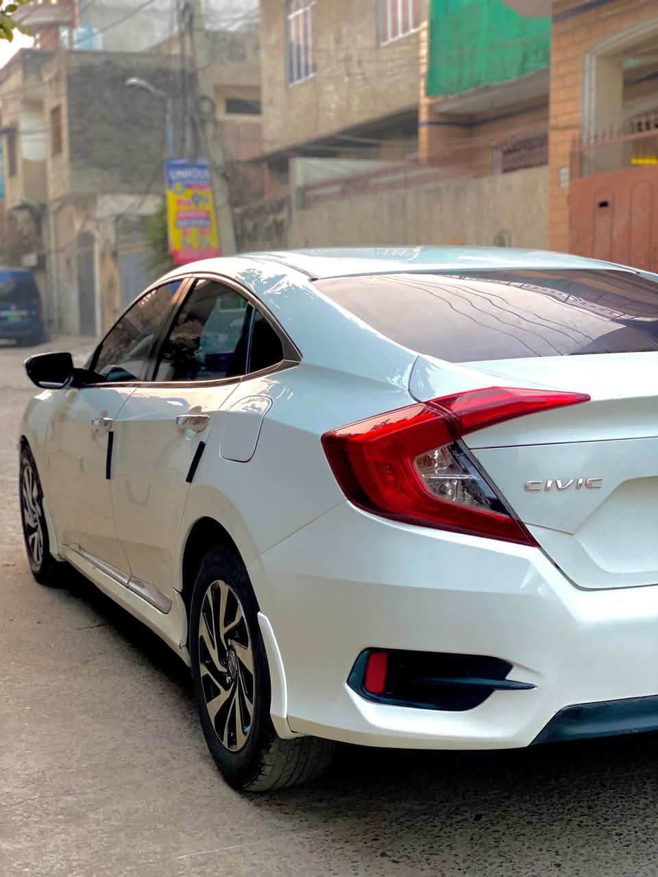 Honda civic X ug 2016