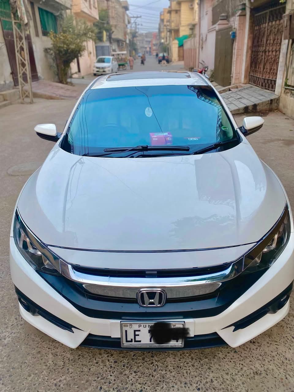 Honda civic X ug 2016