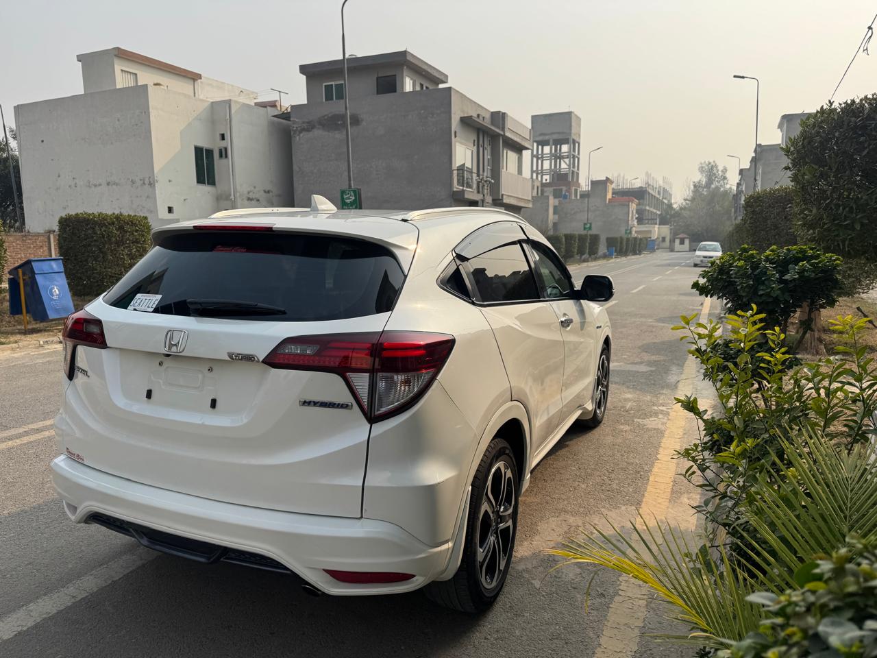 Honda Vezel hybrid Z 2014