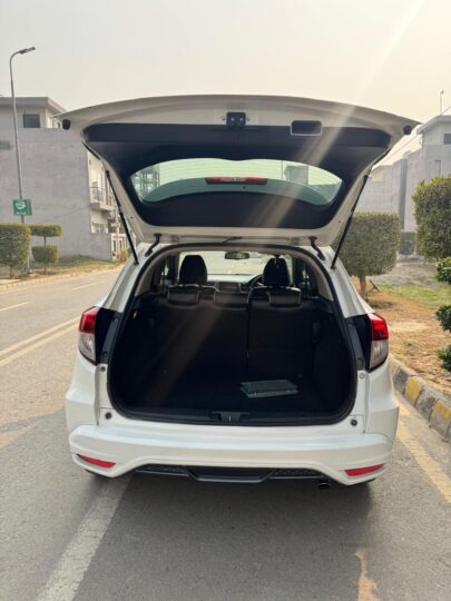 Honda Vezel hybrid Z 2014