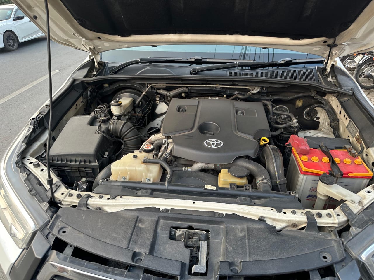 Toyota Revo V 2018