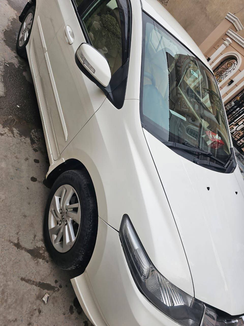 • Honda City 1.3 i-VTEC • Model 2020