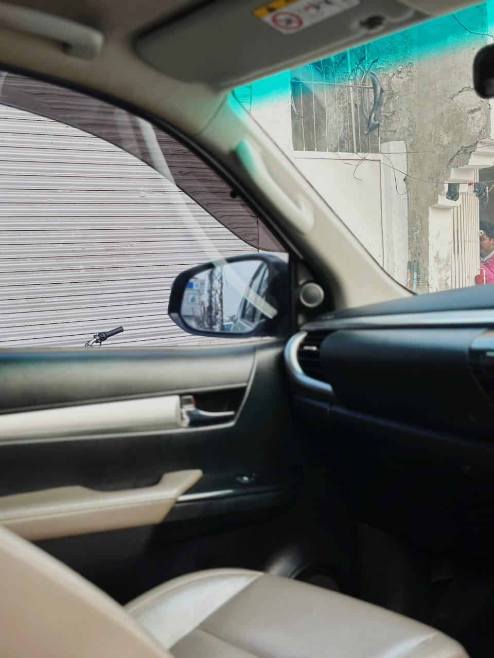 Toyota Revo V 2018