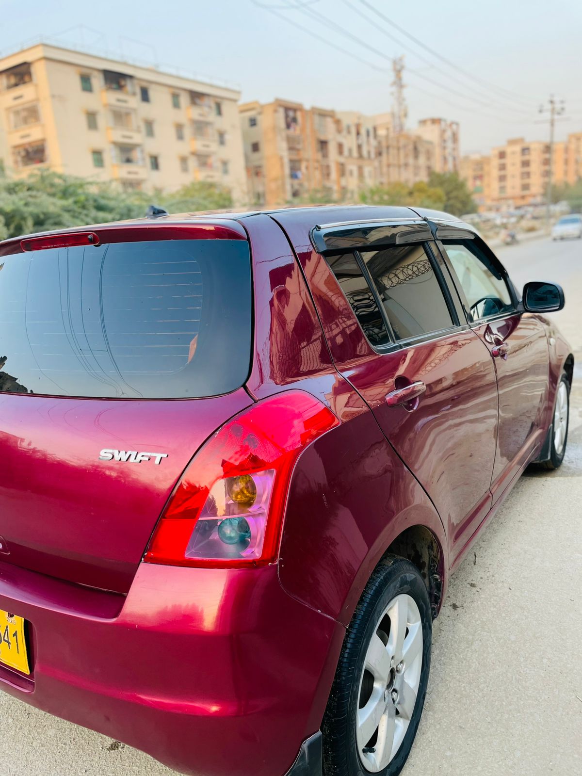 Suzuki Swift DLX 2013