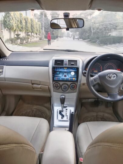 Toyota Gli 1.6 Auto 2013 in Lahore