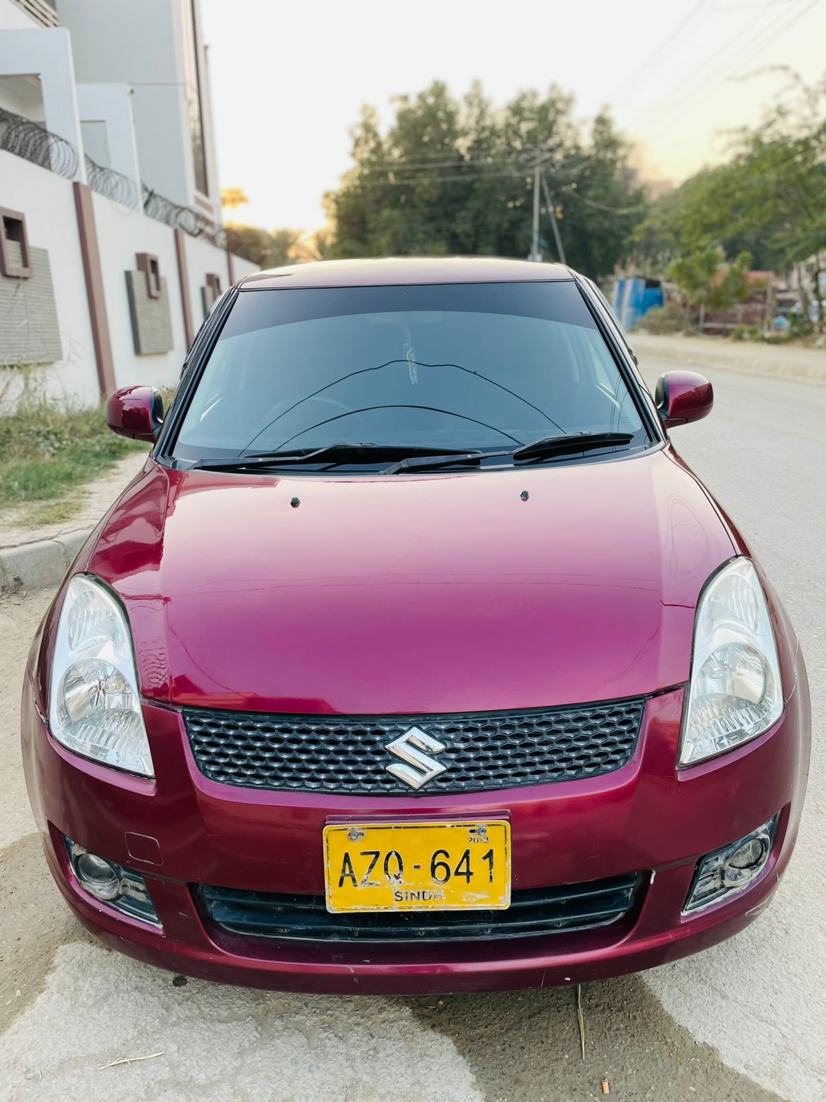 Suzuki Swift DLX 2013