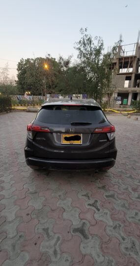 Honda vezel hybrid Z package 2014/18