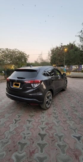 Honda vezel hybrid Z package 2014/18
