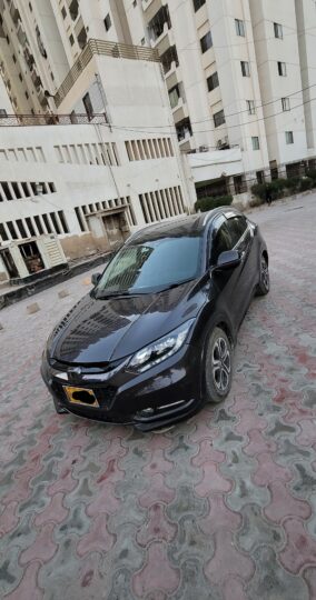 Honda vezel hybrid Z package 2014/18