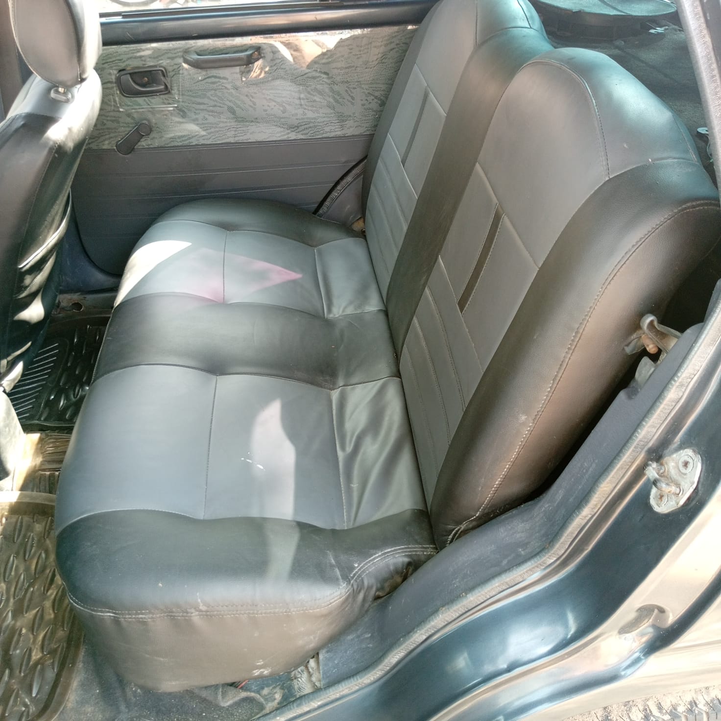 Daihatsu Coure CX auto 2005