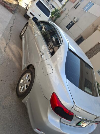 Toyota altis sunroof 2011