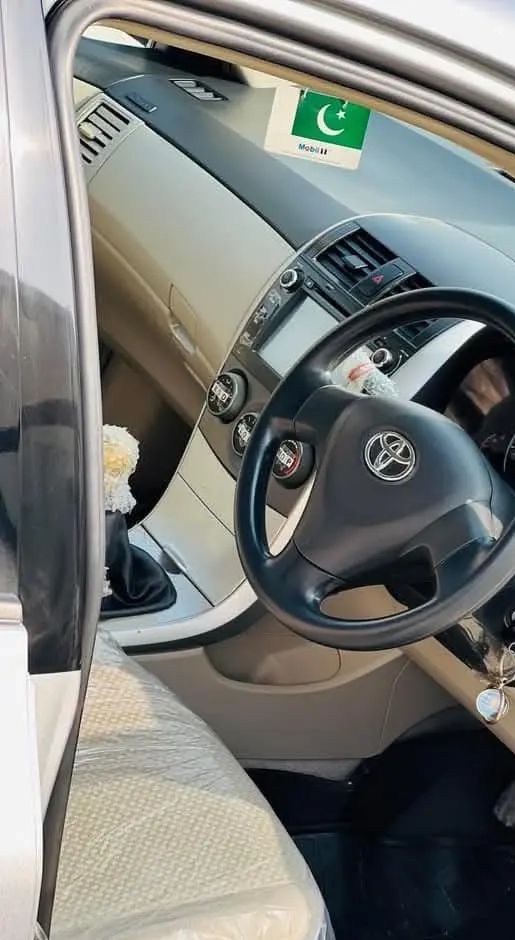 Toyota Corolla GLI 2013