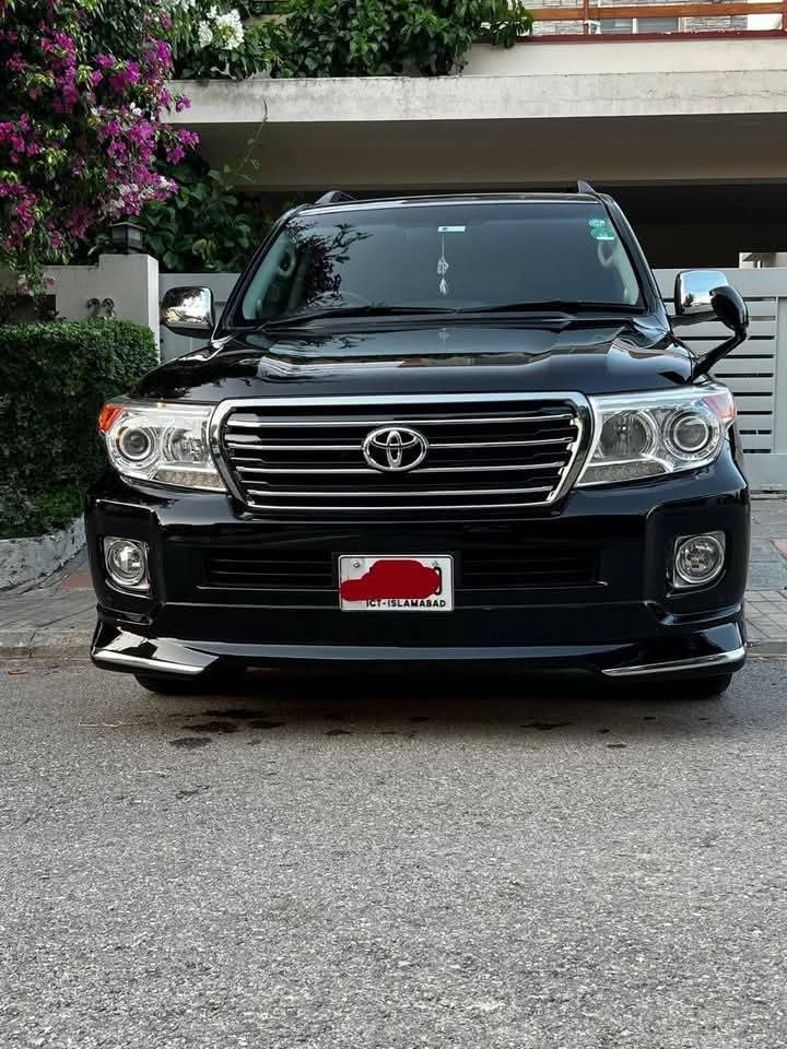 Toyota Land Cruiser ZX 2012