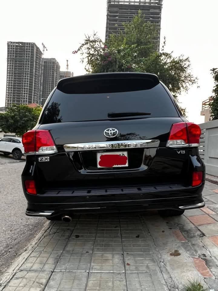 Toyota Land Cruiser ZX 2012