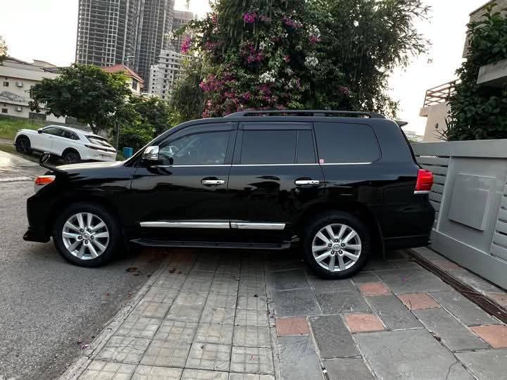 Toyota Land Cruiser ZX 2012