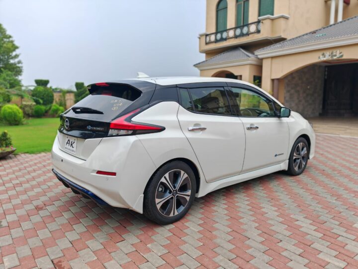 Nissan leaf Electric 2021