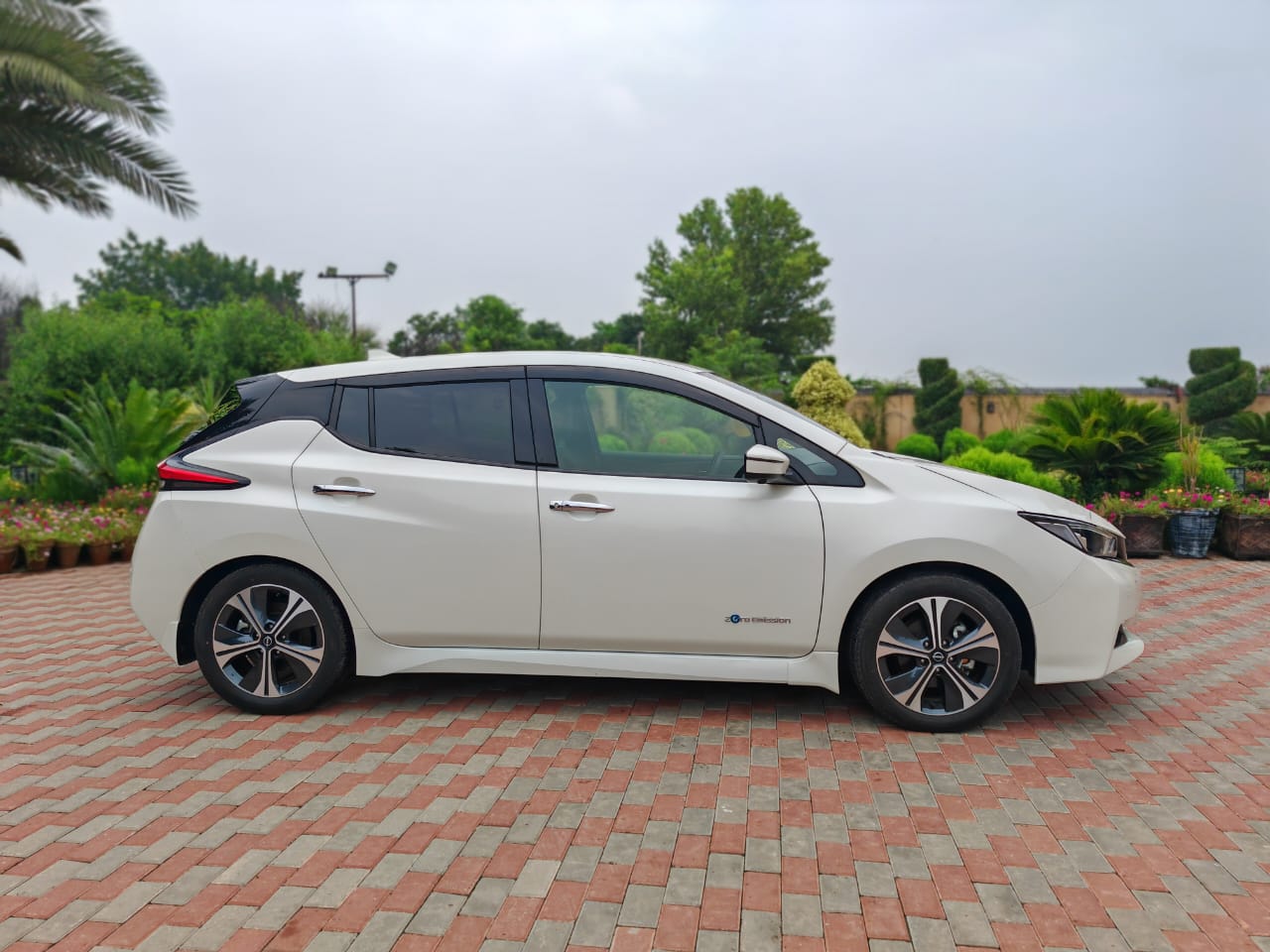 Nissan leaf Electric 2021