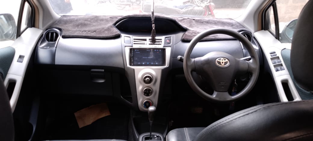 Toyota Vitz 2007