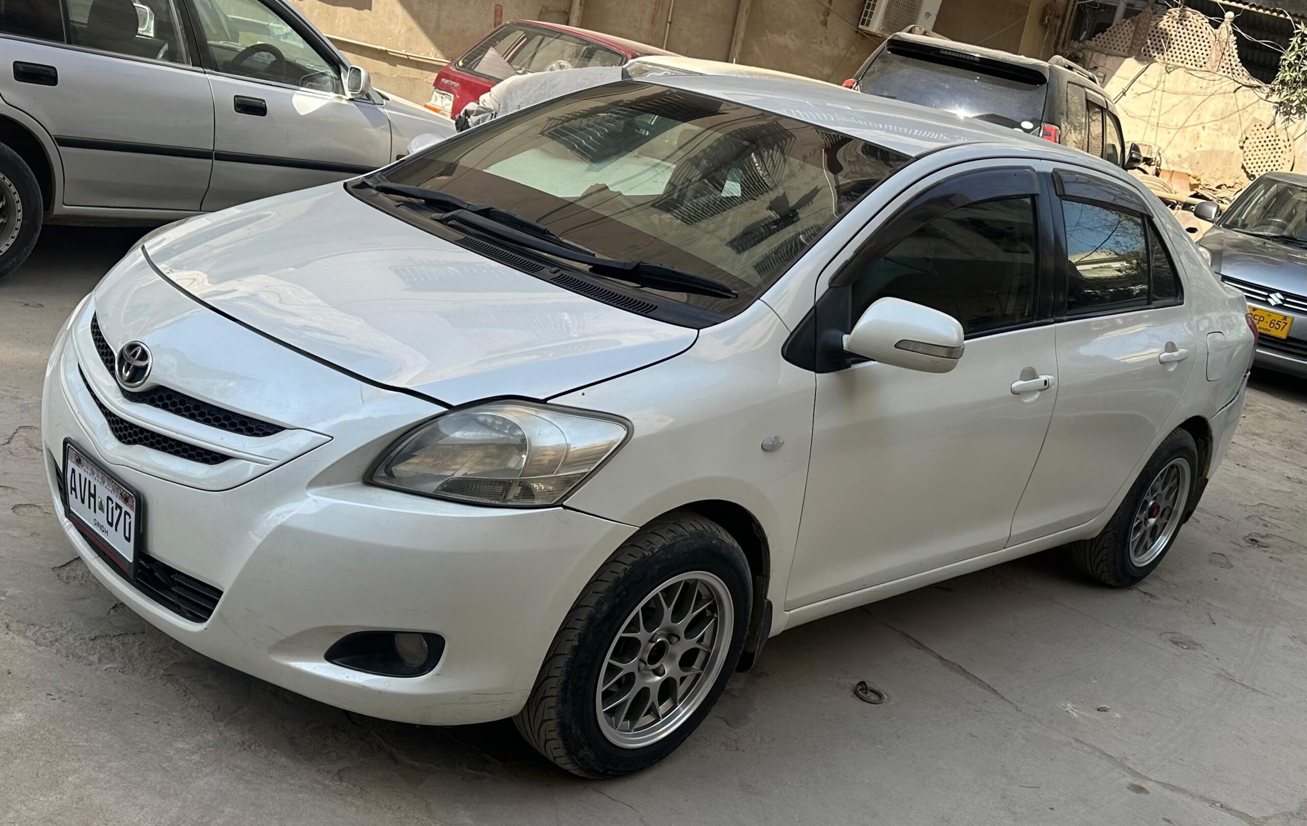 Toyota Belta auto 2007