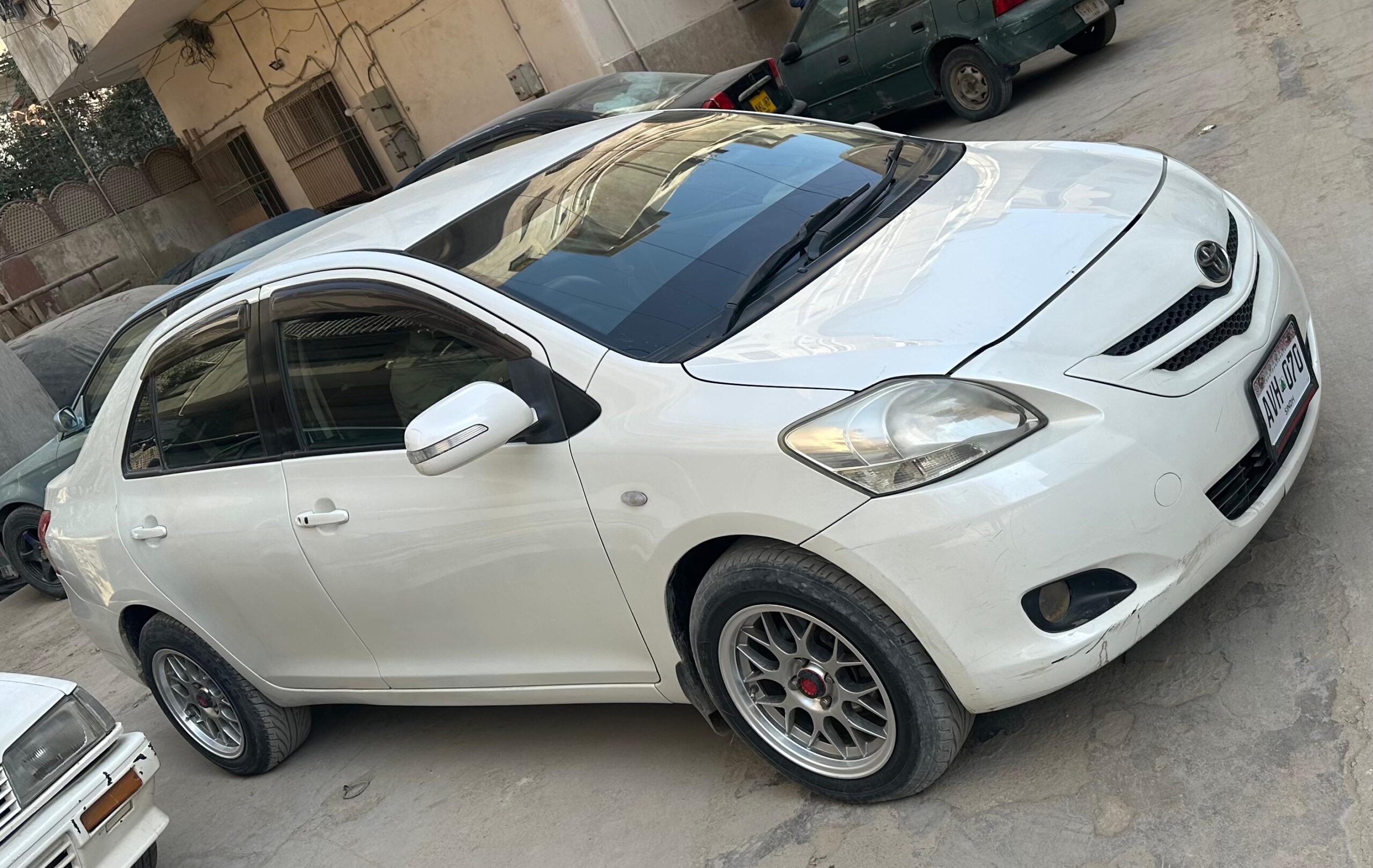 Toyota Belta auto 2007