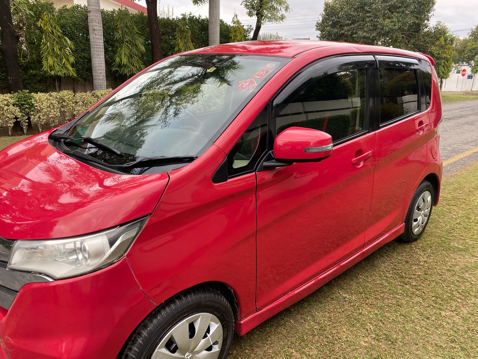 Nissan DayZ High Way Star 2015