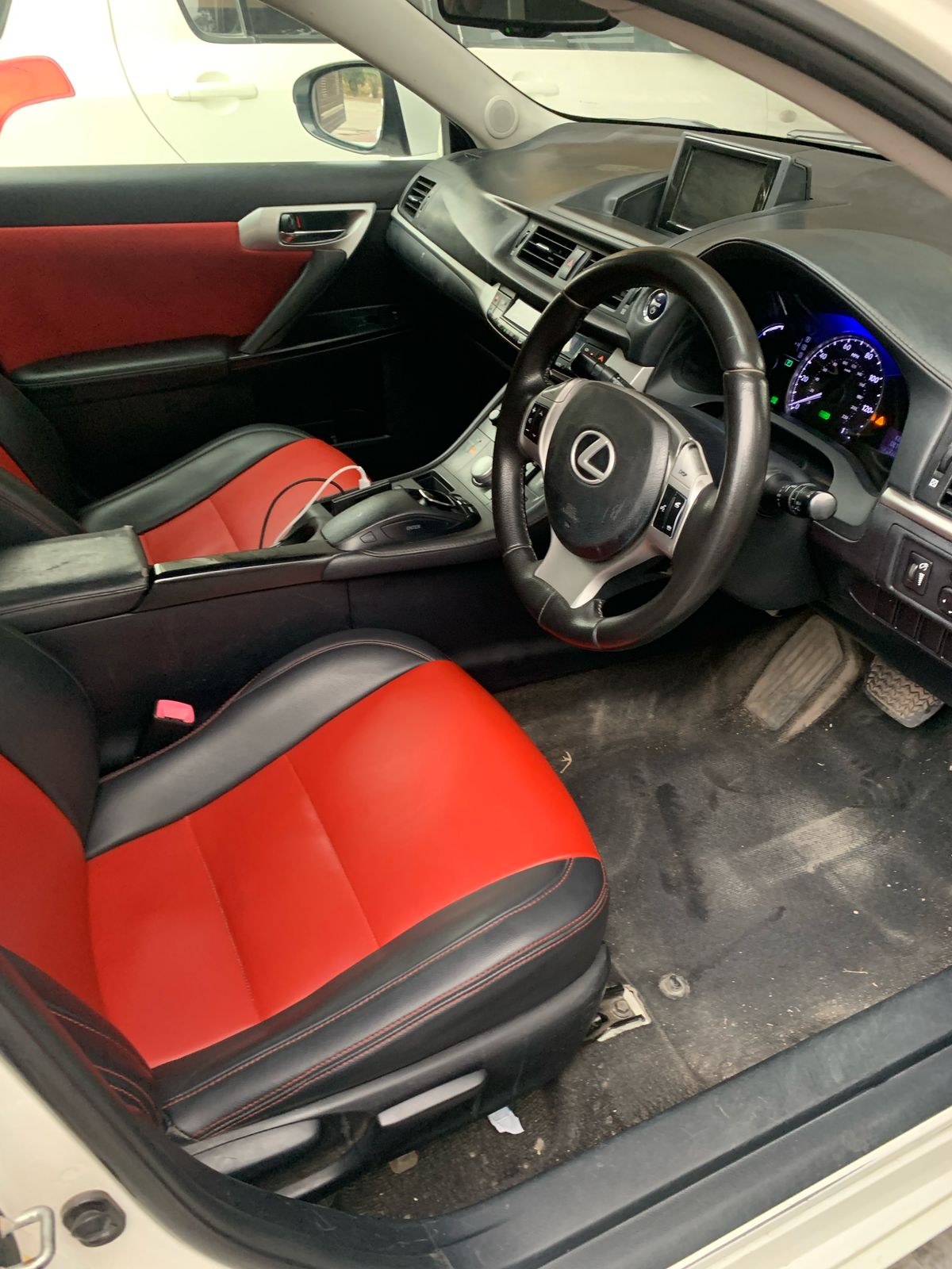 Lexus CT 200h Model 2011